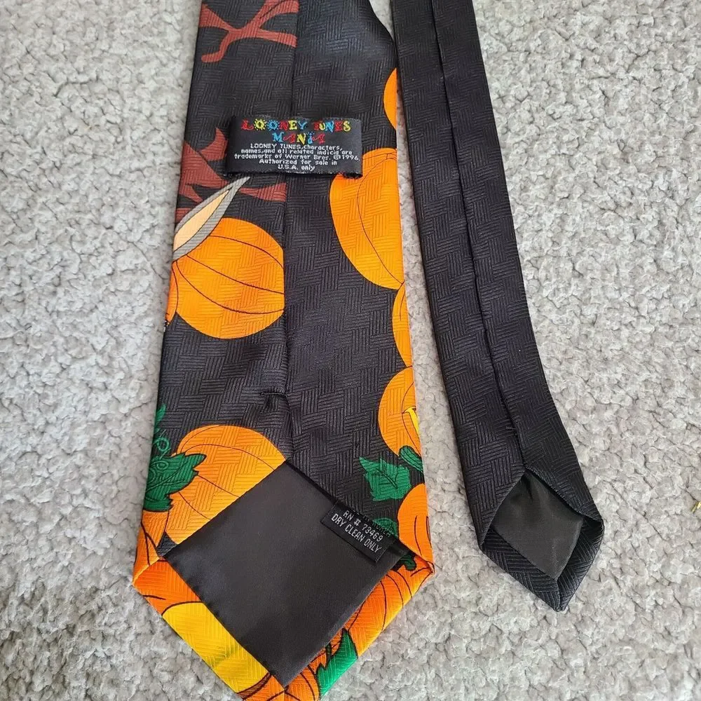Vintage Halloween Looney Tunes Tie Necktie 1996 Polyester Spooky Bugs Taz‎ Daffy